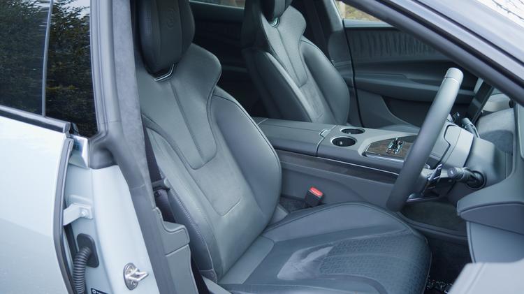 LOTUS EMEYA SALOON 675kW R 102kWh 4dr Auto [4 Seat]
